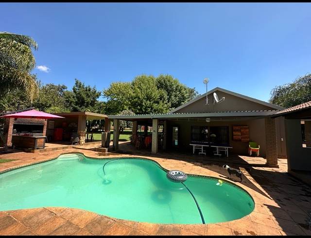 2,791M² BUSINESS FOR SALE IN WATERKLOOF
